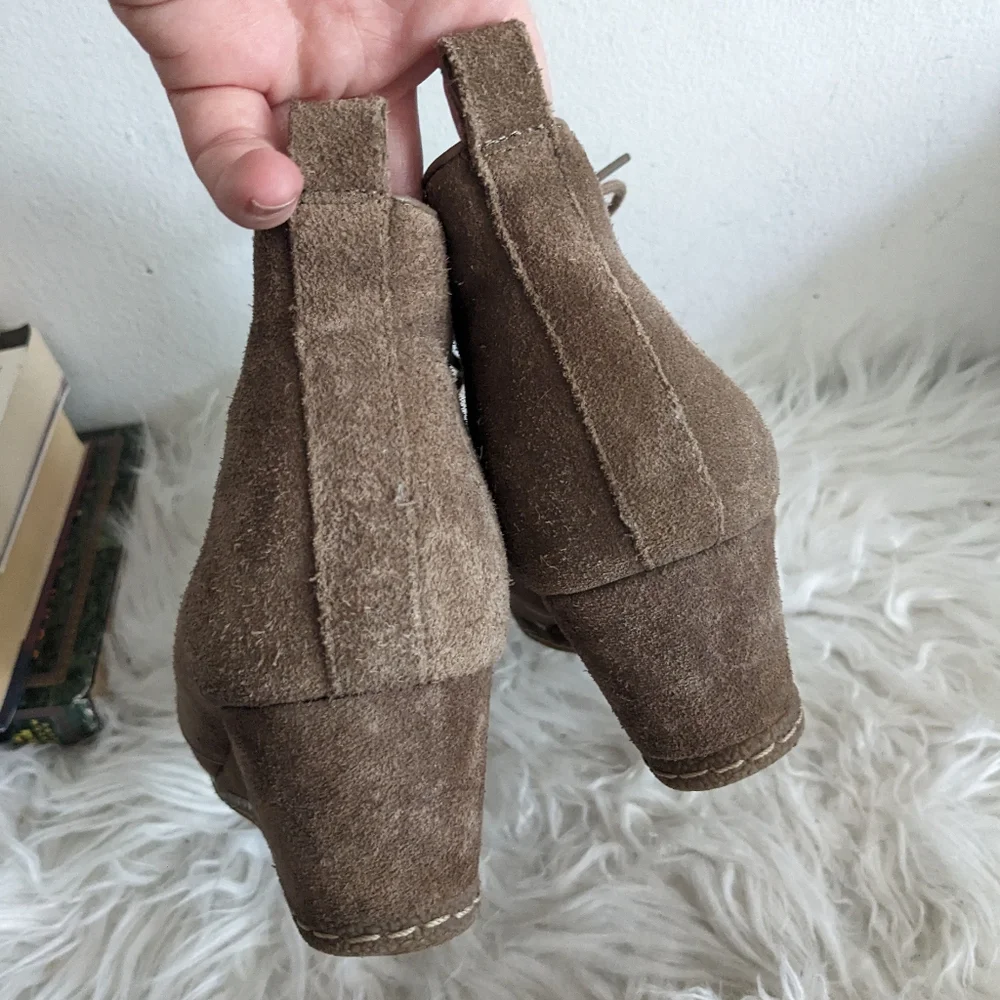 Franco Sarto Taupe Suede Wedge Booties Ankle Boots 7.5 Lace Up Platform